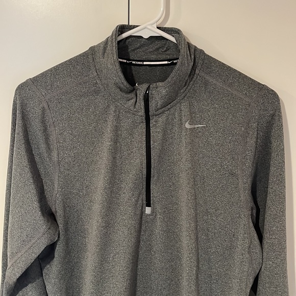 Nike Element 1/4 Zip Long Sleeve Running Top - Picture 2 of 7